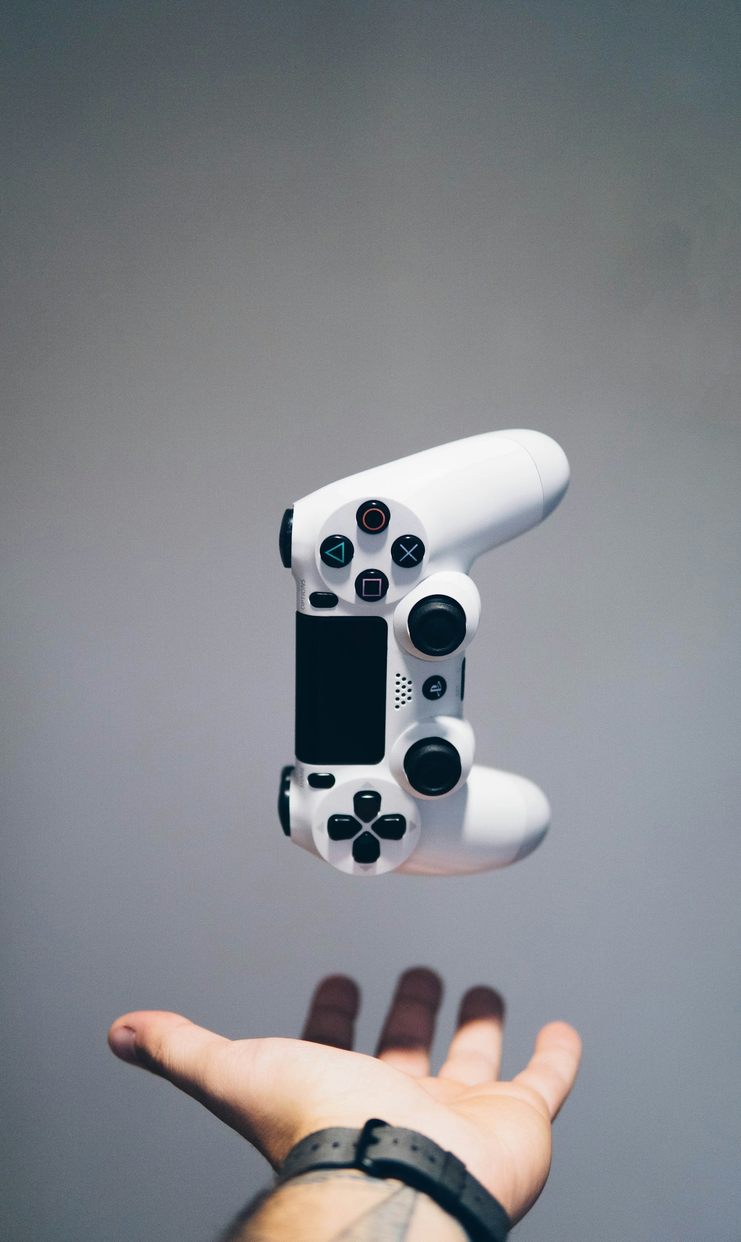 Tips For Staying Safe While Playing Online